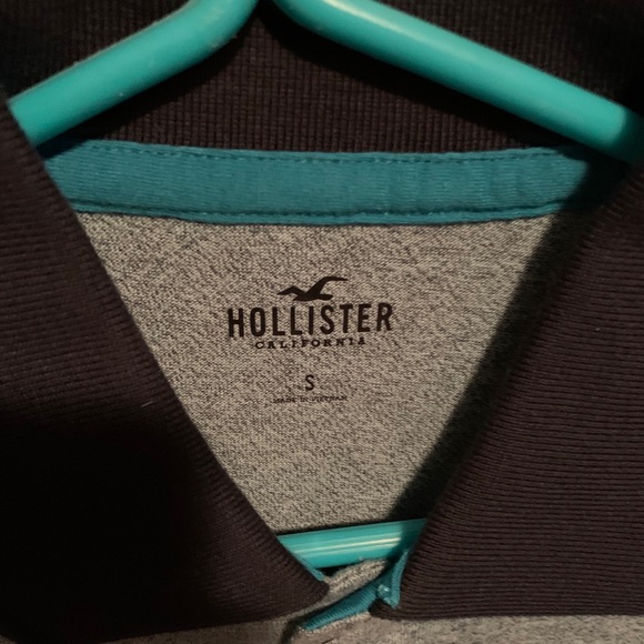 Men’s small Hollister Polo shirt - Picture 2 of 3